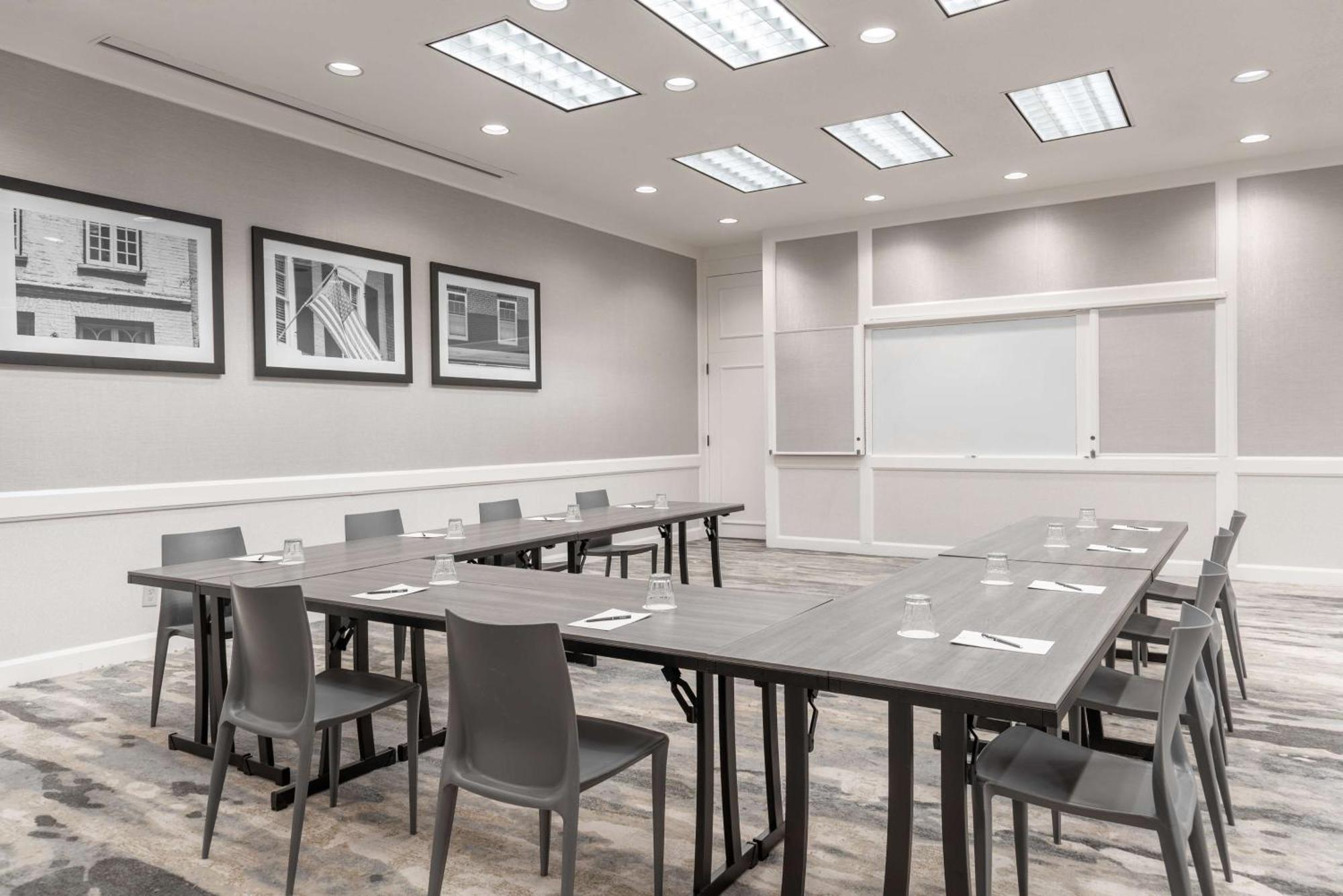 Hilton Alexandria Mark Center Εξωτερικό φωτογραφία